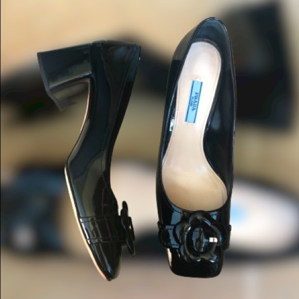 PRADA Black Leather block heel Flower Pump Y2K